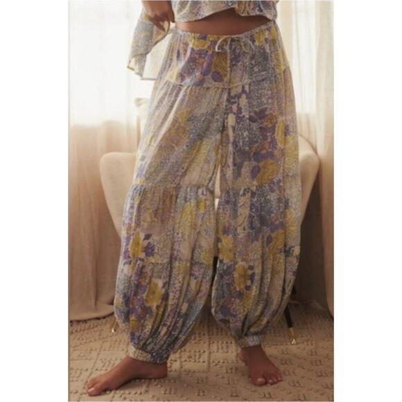By Anthropologie Tiered Balloon Pants Womens Small Purple Floral drawstring Boho - Picture 1 of 7